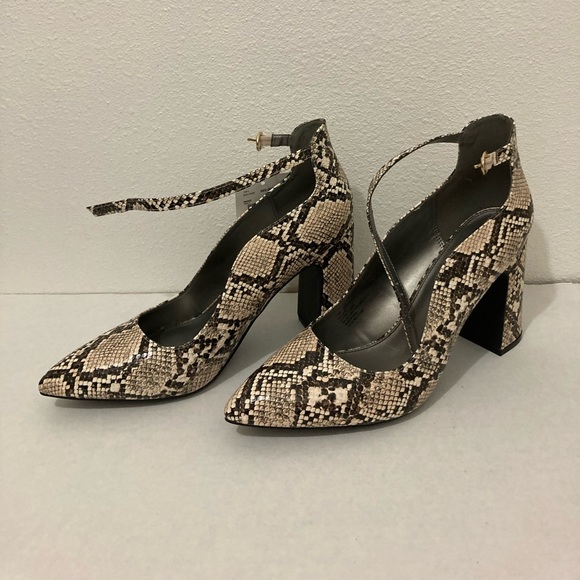Worthington snake skin heels 3 in heel black, cream, brown Wor Zeller Snake Shoe - Picture 2 of 7